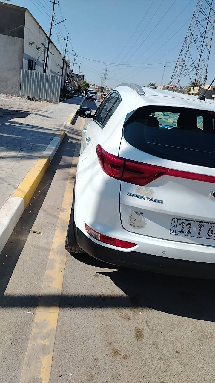 سبورتج خليجي 
موديل 2019 
سويج عدد2 
حساس امامي خلفي 
كامره 
محرك 2000 الفين دوش 
ماشي 99
داخل عسلي صبغ باب 
رقم بغداد بسمي 
مري كهرباء 
مكان سياره بغداد شارع فلسطين 
تلفون ***********
