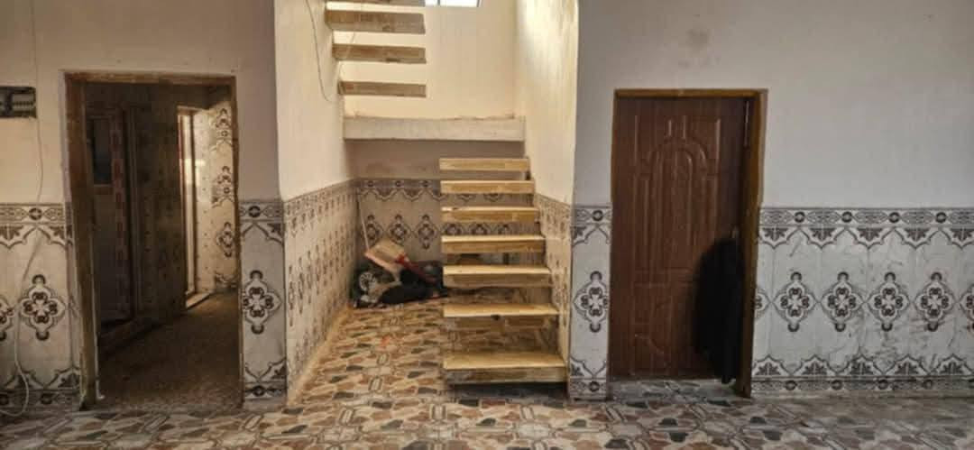دار للرهن 120 متر غرفه صاله استقبال صحيات سيراميك جاهز للسكن العنوان كوفه براكيه شارع المعمل قرب اسواق الامين ثاني بيت عن الشارع العام السعر 10مليون لمدة سنتين للتواصل 
***********
*********** واتساب او راسل الصفحه
ملاضه اني صاحب البيت مباشر
