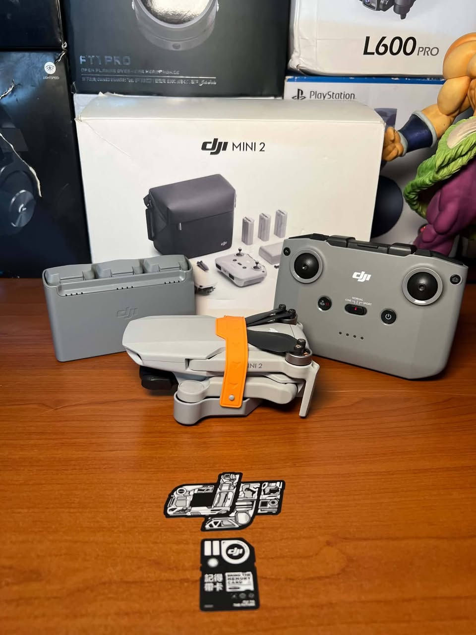 Dji mini 2 combo 
قطعه اخت الجديده استخام كلش بصيط كل ملحقات كامله 
3 بطاريات وشاحنه وجنطه وحمايه ريش ودرنفيس وكيبلات 
وريش اصليه تصوير 4K مكاني بغداد توصيل موجود 
للستفسار  ***********
