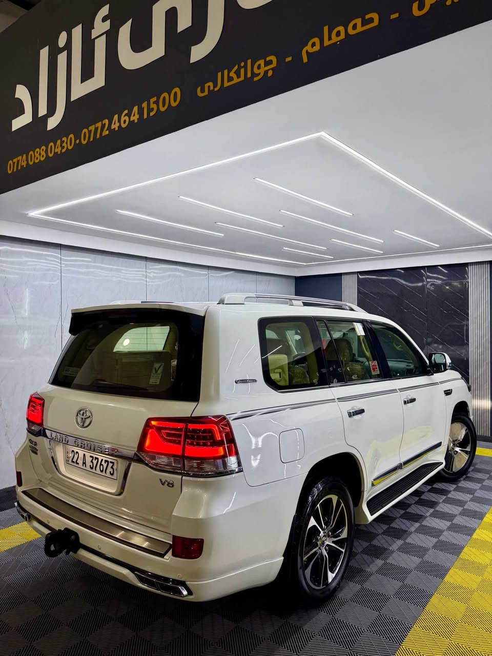 ‎تويتا لاند كروز _ موديل _2021 _  GXR.V8 grand toreng
‎موصفات.فوول SAS اصلى 🦅🔥
‎محرك.(V8) 
‎بسم الله الرحمان الرحيم

‎ملاحظه رجائن سياره (بدون مراوس)🖐🏼

‎تويتا لاند كروز موديل (2021)  
‎🔶سياره مواصفات GXR. V8 .
‎🔶سياره (V8) سلندر
‎🔶سياره كفاله عامه دعاميه لي دعاميه 
‎بدون صبغ +بدون شخت + بدون حالوب 
‎بدون رمل  _ بدون حصوه+حتا دعاميات 
 
‎🔶سياره ماشيه(45) الف كيلو فقط حقيقي
‎🔶٤ اطارات و ويل جديد حلو بدوناي نقص 
‎🔶سياره مواصفات (GXR ) ماشاالله حالو 

‎🔶محرك + گير كل بشرت مامفتوح 
‎بدون صوت + بدون دخان 
كل خراز بلادى موجود
‎🔶( مواصفات) 
‎( صلايت + سلاجه  
‎كوشنات كهرباي ٣ دگم _ حاساس خلفي و امامي_ بصمه + كاميرا بلايت + ٨ ارباگ +  كيج لكزز+ لايتات زينون+ +داغل بlماروني+دابل اكسل +سندوق شفط بلادى+ ٣ شاشات بلادى+ شحن موبايل)

‎🔶تحويل بشرت مباشر حول كل جديد

‎🔶مكان سياره سليمانيه 
🔶 ***********
‎🔶سعر (593)ورقه Singapore
