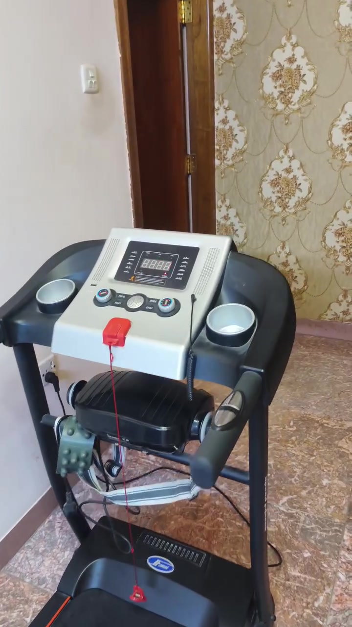 جهاز جديد نضيف للبيع مكاني بغداد البلديات يتحمل وزن 150كيلو بي نضام امان عدادات شغالة 
رقمي ***********بي واتساب سعر جهاز 230
