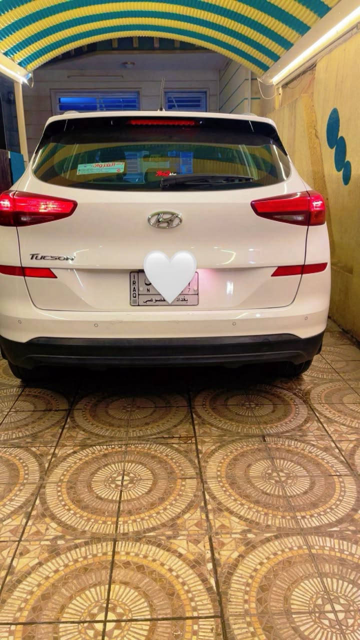 توسان 2020
ماشيه حقيقي 74500
 فول مواصفات عدا البنوراما
باسمي رقم بغداد
حساسات امامي خلفي 
ليد امامي خلفي
 بالمري ومري شفط
اشارات ترحيب باب ومري
كير 3 انضمه 
كير ومكينة كفالة
بصمه 2
سايد بريك برجل
ابل كار بلي 
كامرة امامية وخلفية 
كشنات كهربائيه 2
تبريد قطعتين
لايتات خمس عدسات زنون 
العنوان /المنصور /الداودي  
السعر 20,500$ 
للاستفسار التصال على الرقم 
 ***********
