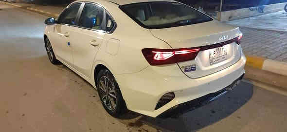 السلام عليكم
سيراتو موديل 22 فول مواصفات
ماشية 74 الف
نظام أقساط
بعد سنة ونص تصير حرة
استفسار ***********
