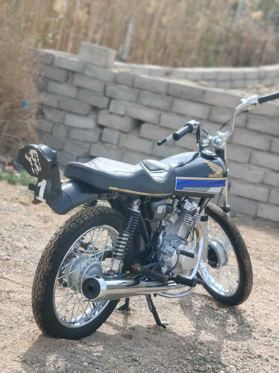 اسلام عليكم //اعيد النشر بسبب الوعود الكاذبه
رجاً لاحد يكلي امسح المنشور وجايك 

دراجه تعمير صارله اقل الشهر من عمرته

شاصي موديل 2015 أوراق اصولي

ناصريه / سوق الشيوخ/ ناحية الحكيكه 

سعر 900

هـ                 ***********
