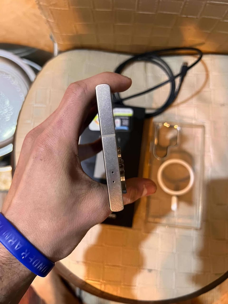 سلام عليكم اس 24 الترا
شرق اوصط دبل سيمكارت 
نضافه ١٠٠%
كامل ملحقات 
ذاكره 256
السعر ٩٢٥ وبي مجال 
مكاني بغداد حي الجهاد


**إذا كنت صاحب هذا الإعلان وتريد حذفه لأي سبب، رجاءا أرسل رسالة إلى الدعم الفني**