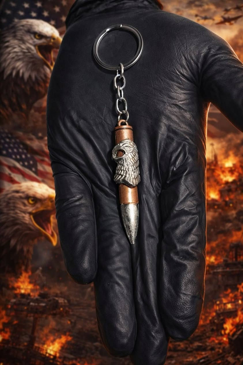 ميدالية بتصميم راقي لمحبي الفخامه والتميز 👑👑 
تصميم فريد ومميز قطعة تعكس الشخصيه القويه 💪
يجمع بين الرصاصة وتفاصيل مميزه 🔥 
السعر 4000 دينار فقط 
توصيل سامراء الف دينار 
توصيل اقضية صلاح الدين ثلاث الاف 
توصيل باقي المحافظات خمسة الاف 
***********

واتساب او اتصال او خاص 
الفحص امام المندوب
