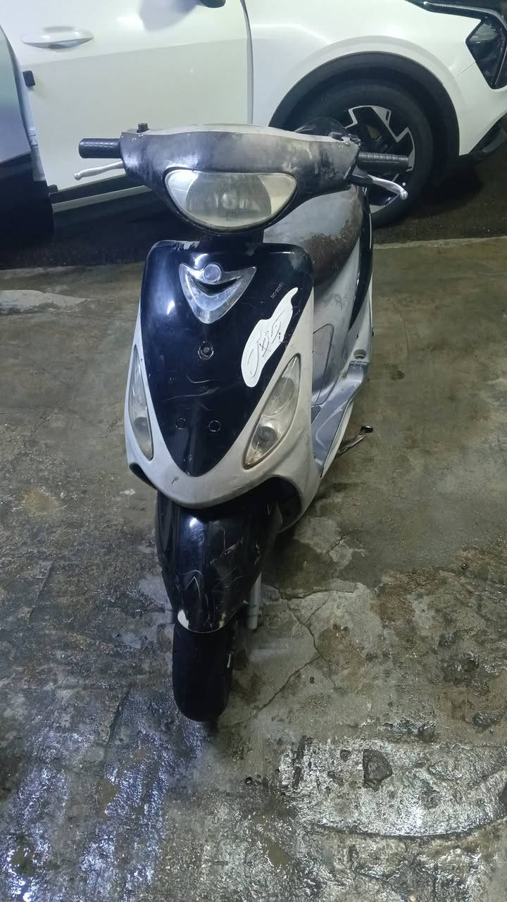 ماكس منغولي للبيع السعر 350 وبيه مجال قليل العنوان حي السلام الطوبجي قرب دائرة  نقص برغي صالنصه الرقم ***********
