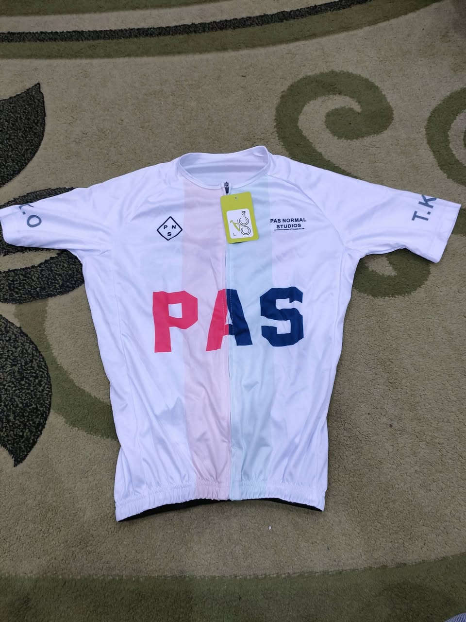 للبيع دريسات احجام مشكلة عدد القطع 14 سعرهم اذا شلع القطعة على 5 الاف يعني مجموعهم يصير 70 الف واذا تريد مفرد السعر حسب القطعة عنوان موصل 
متوفر توصيل جميع المحافظات 5 الاف


**إذا كنت صاحب هذا الإعلان وتريد حذفه لأي سبب، رجاءا أرسل رسالة إلى الدعم الفني**