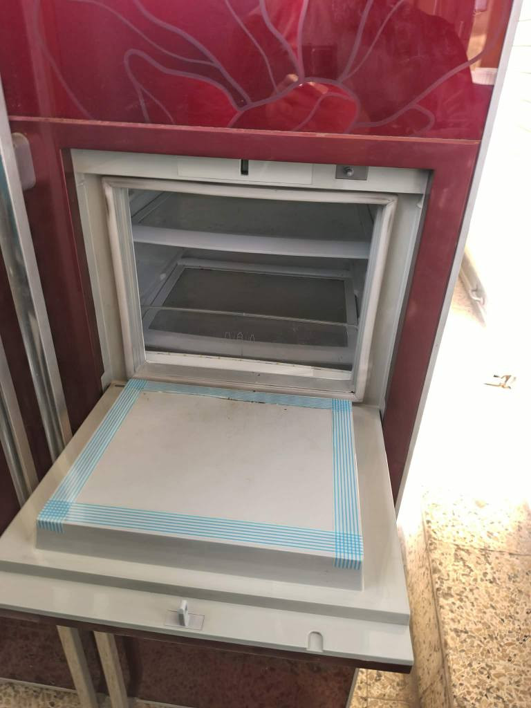 ثلاجة ومجمدة 22 قدم الجي ألاصلية حيل نظيفة وشغالة شررط تجميد كلها ..
السعر راسلوني خاص او اضغطو مراسلة تحت المنشور موصل, نينوى


**إذا كنت صاحب هذا الإعلان وتريد حذفه لأي سبب، رجاءا أرسل رسالة إلى الدعم الفني**