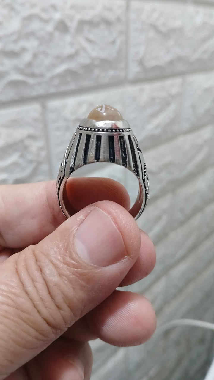 اللهم صل على محمد وآل محمد 
عقيق يماني اصفر قديم وأصلي مخطوط أسماء أصحاب الكساء للبيع مكاني بغداد بغداد, العراق


**إذا كنت صاحب هذا الإعلان وتريد حذفه لأي سبب، رجاءا أرسل رسالة إلى الدعم الفني**