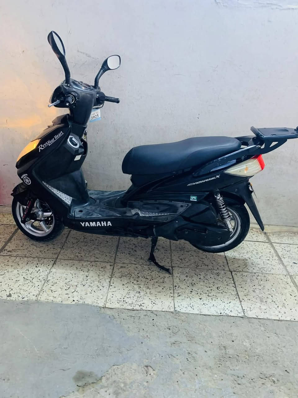 السلام عليكم
سكنس فحل ياباني قبل نفخ استان كهربائي  بك لايت لد لايت زنون دواسات اصلية سبايدر اصلي مرايات شركة اصلية كفرات ومحرك  وضفيرة  كفالة تفحص وتاخذهة  من باب البيت  ماشية ٣٧ السعر٩٠٠ اي استفسار اتصل وتدلل ***********
