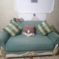 تخم تركي درجة أولى 10 مقاعد وبي مخزن للأغراض ويتحول سرير نظيف جدا السع...
