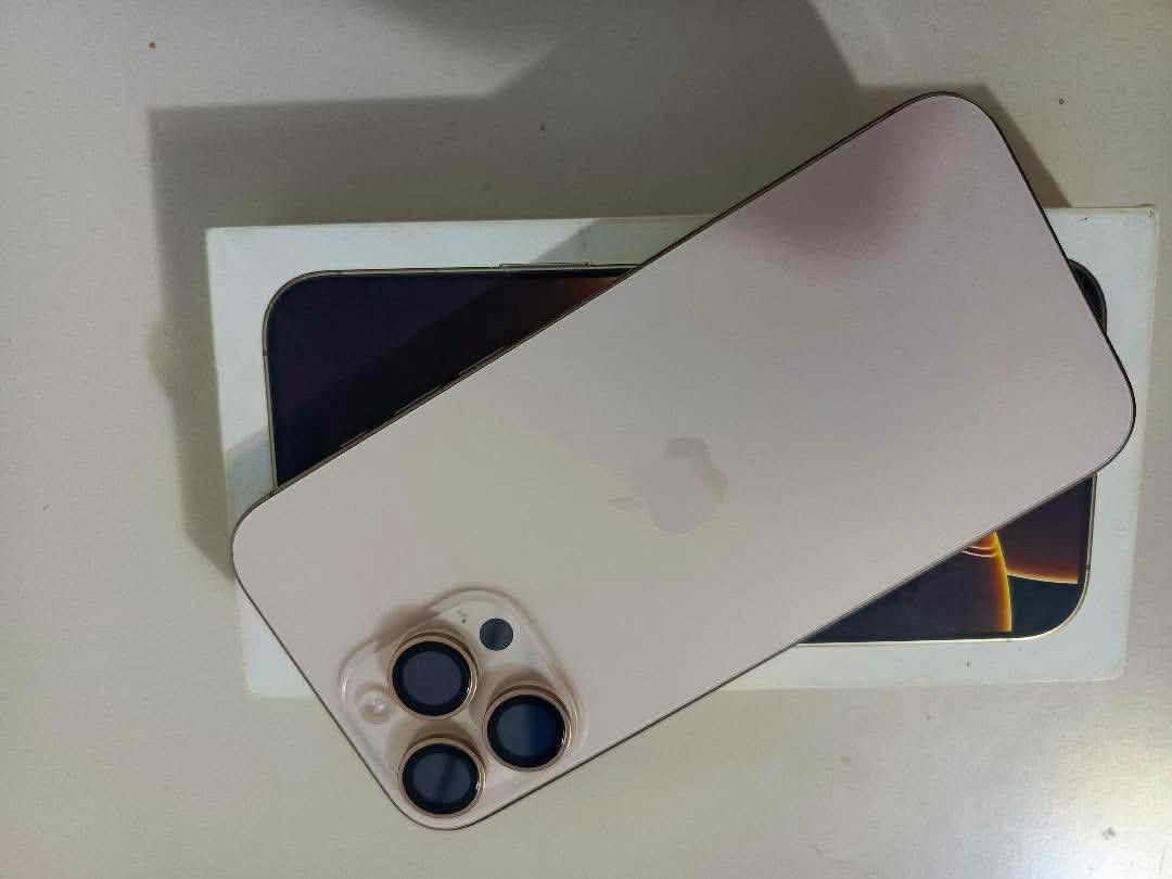 السلام عليكم 

للبيع ايفون 16pro max
ذاكره256
بطاريه98
عدد دورات الشحن 219
الجهاز ماستر بعده بضمان
جهاز جديد اخوان استخدام تصفح فقط بدون العاب
ملحقات الجهاز كامله
كارتون مطابق
مكاني نجف مشخاب
السعر 1475وبي مجال
رقم الهاتف *********** سيد عبدالله
