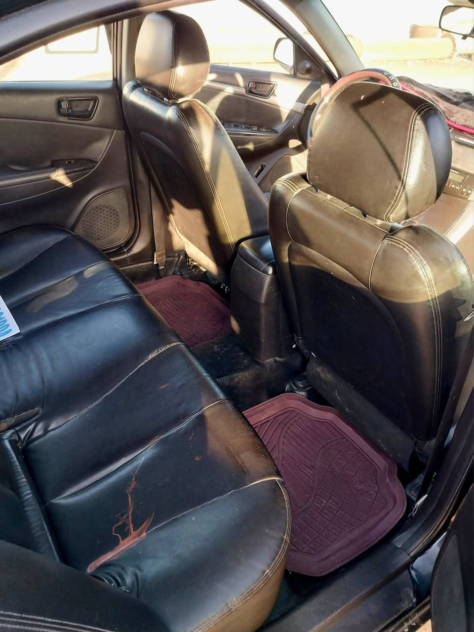 السلام عليكم 
سوناتا  وارد أمريكي 
موديل 2009 محرك 2000 
رقم واسط الماني باسمي تبريد تتفئه 
*********** مكلف بل نشر والله
