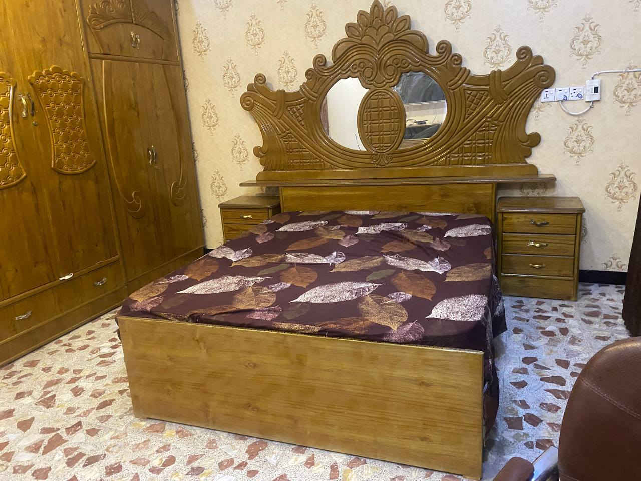 سلام عليكم
السعر مليون او ١٠٠ 
العنوان بغداد الصليخ 
للأستفسار ***********
