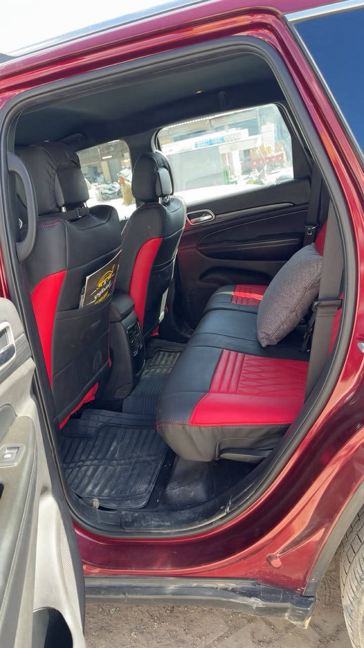 السلام عليكم
جيب لاريدوا ٢٠١٩ نص فول 
فور ويل 
شاشه كبيره
كار بلي 
ماشيه٩٣ ألف 
كفاله كير ومكينه ولغد وشاصي 
صدر جديد لك ما بيها نقص
دوشمه بلادي جديد
ويل ٢٠ وتاير لاند كروز عالي مايي طسه
السياره ع سونارها بس جاملغ ايمن مبدل
أبيع واقع حال ع ضربتها 
سعرها٢٢٠ $
للاستفسار *********** واتساب
*********** اتصال
