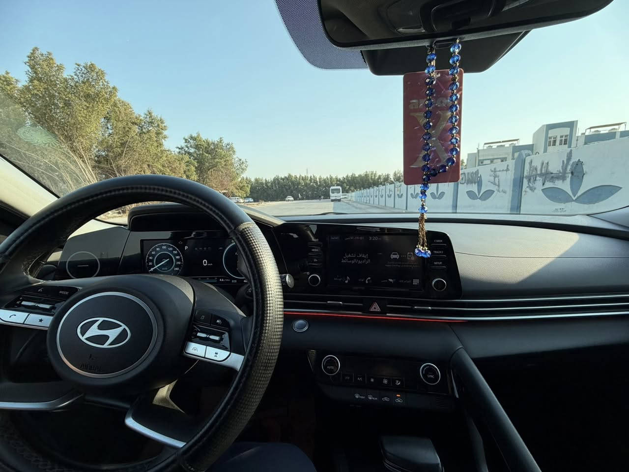 السلام عليكم النترا هايبرد 2024 حادث خلفي بسيط موضح بالصوره  السعر 175وبي مجال ***********
