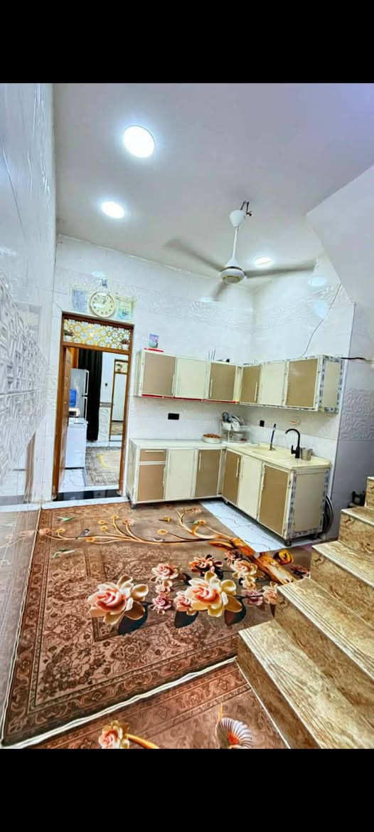 دار سكني #للبيع

موقعه #التقيه_الثالثه
قرب مجمع الروان فرع مكتب ميار للعقار

#مساحته_100_متر
واجه5 ونزال20
زراعي سند 25 مشمول بلتطويب
يحتوي علئ غرفه نوم نضام سويت وصاله ومطبخ واستقبال وصحيات داخليه وخارجيه 

#السعر__خاص
للاستفسار اكثر
#واتساب_اتصال***********
أو مراجعه مكتب السند للعقار الكائن في الجزائر شارع المطاعم مقابل مدارس التفوق الاهليه
