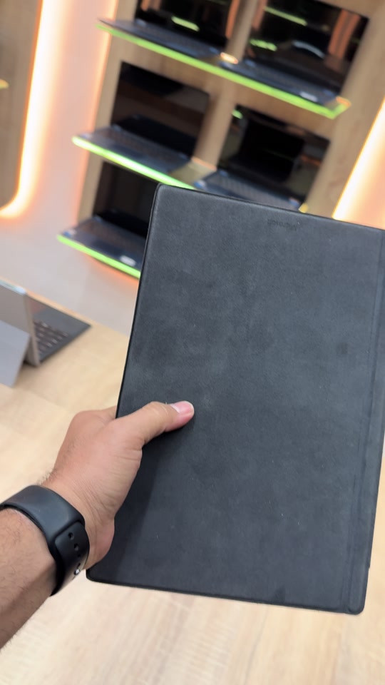⁨	⁨	Microsoft Surface Pro 4 💻 المعالج / core i7 6th  الرام / 8 GB  الهارد / 256 ssd m.2 Nvme  شاشة 2kلمس تنفصل  كيبورد عربي انكليزي ضوئي  سوبر سلم نحيف جدا  بسعر / 350,000 التوصيل مجانا لكل العراق 🚚🆓 عند الطلب يمكن طلب تنزيل اي برامج تحتاجها بشكل مجاني  الضمان شهرين صيانة او استبدال في حال وجود اي خلل مصنعي بالجهاز📍⁩ للحجز واتساب  ***********
