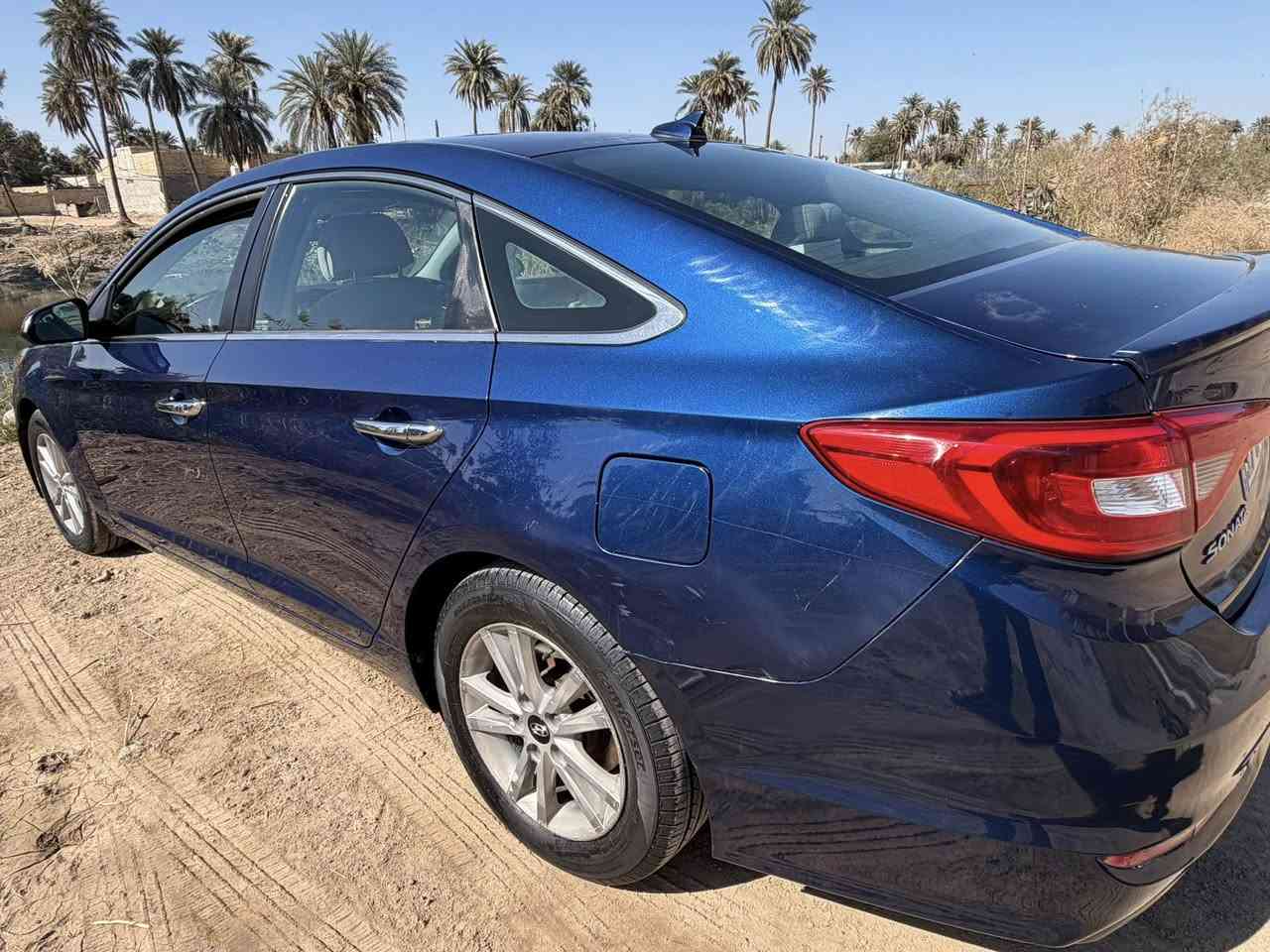 سوناتا ٢٠١٥ وارد امريكي رقم كريلاء انكليزي السياره حلوه ونضيفه السونار مرفق بالصور ستوها مصلحه منضومة لايتات شمسي حداديه جديده سياره جاهزه 
السعر ١١٥ 
مكاني الديوانيه 
***********
 غير متواجد ع فيس
