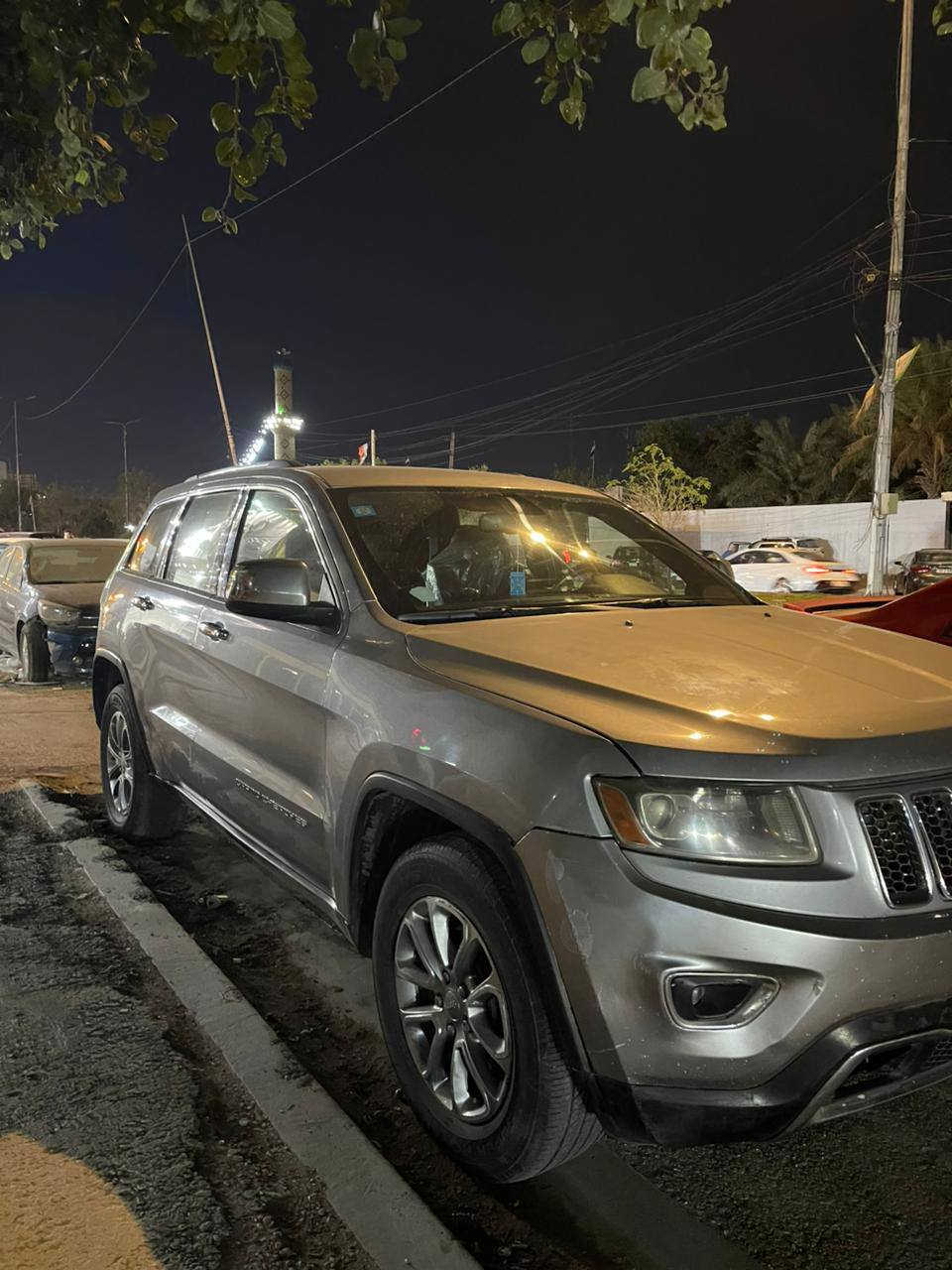 جيب 2014 امريكي حادث جاملغ وبنيد من امريكه وبل عراق جاملغ خلفي وباب الخلف السايق خمس قطع صبغ ابيع حزام
مواصفاتهه
بصمه 
كشن جلد
سستم سماعات 8 
كير طياره 8 نمر
مكينه سته
بصمه ابواب
شاشه قياده
شفتات استيرن 
سعرهه ب١٧٠ وبيه مجال


**إذا كنت صاحب هذا الإعلان وتريد حذفه لأي سبب، رجاءا أرسل رسالة إلى الدعم الفني**