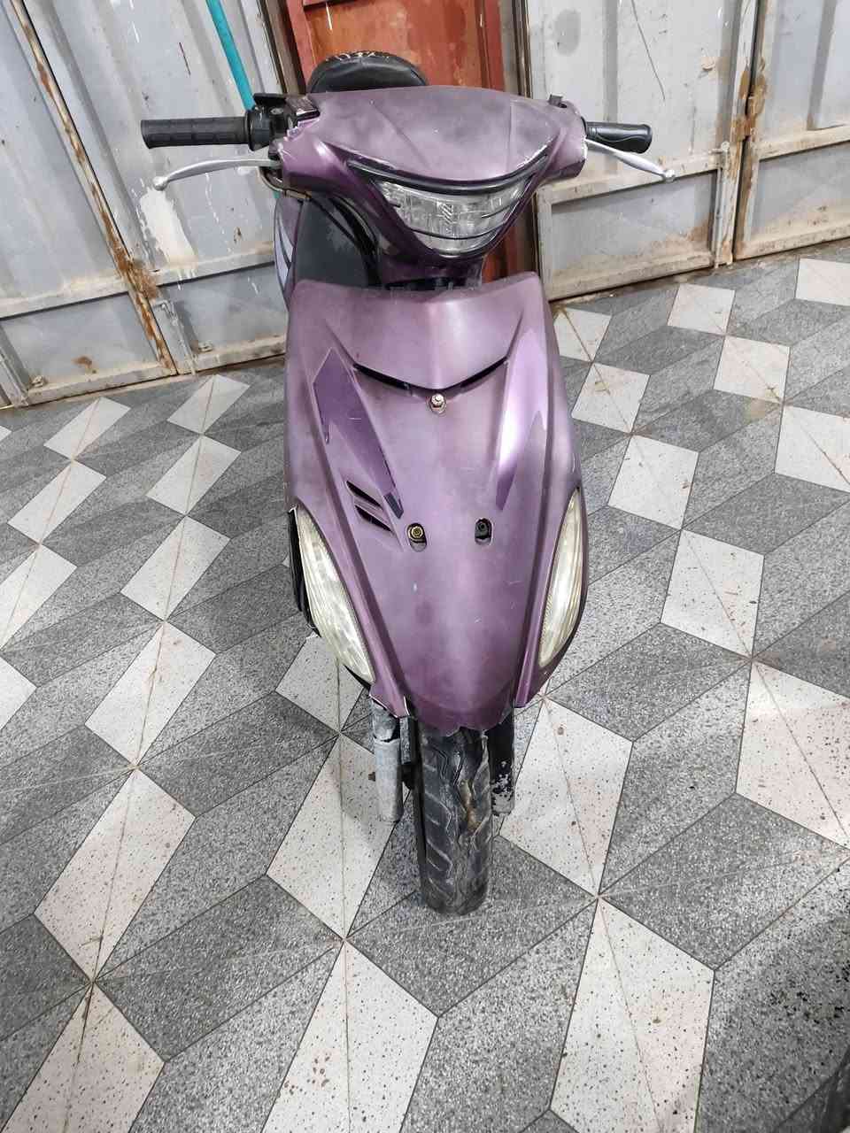 سلام عليكم دراجة ادرس ماليزي شغاله تجفيت جديد كابريتر اصلي هندر والسلف نقصها بس باتري السعر 175 وبيها مجال 
الرقم ***********
