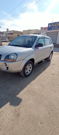 هونداي توسان 2009 السياره جديده كلش  كفاله من الضربه والتبديل محرك 200...