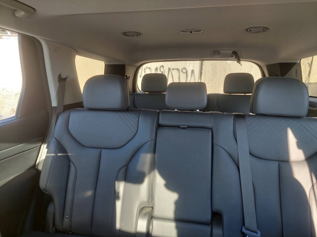 السلام عليكم بلسايد  2024 فول مواصفات فئة المتدد 1/1 رقم محرك 3800
بصمة تشغيل وابواب

فتحه  سقف

بردات خلفي 

4 كامرات محيطية 360 درجة

ليد امامي خلفي LED

ويل 20 انج المرغوب

اشاير بلمري

رادار امامي وخلفي وجانبي

تحديد مسار قياده ذاتية

تدفئة وتبريد كشنات امامي وخلفي

داخل جلد ٨ راكب  

حساس امامي خلفي

اوتو هولد اطفاء ذاتي

كشن خلفي كهرباء قلاب 

شحن لاسلكي 

محرك 3800 

مماشية  يعني زيرو   بحالة جداً ممتازة ومستوردهة ع ايدي كلشي ع وضع الشركة اي شي ما مفتوح بلسيارة

وبيهة بعد هواية مواصفات

حادث السيارة تبديل بنيد و دعامية نفس الون  فقط   بدون ايرباك كلة سليم رقم بغداد شهداء بسمي وكالة عامه 

مكان السيارة بغداد  صور الحادث ورقم الشاصي بالمنشور 

للاستفسار اكثر ***********
