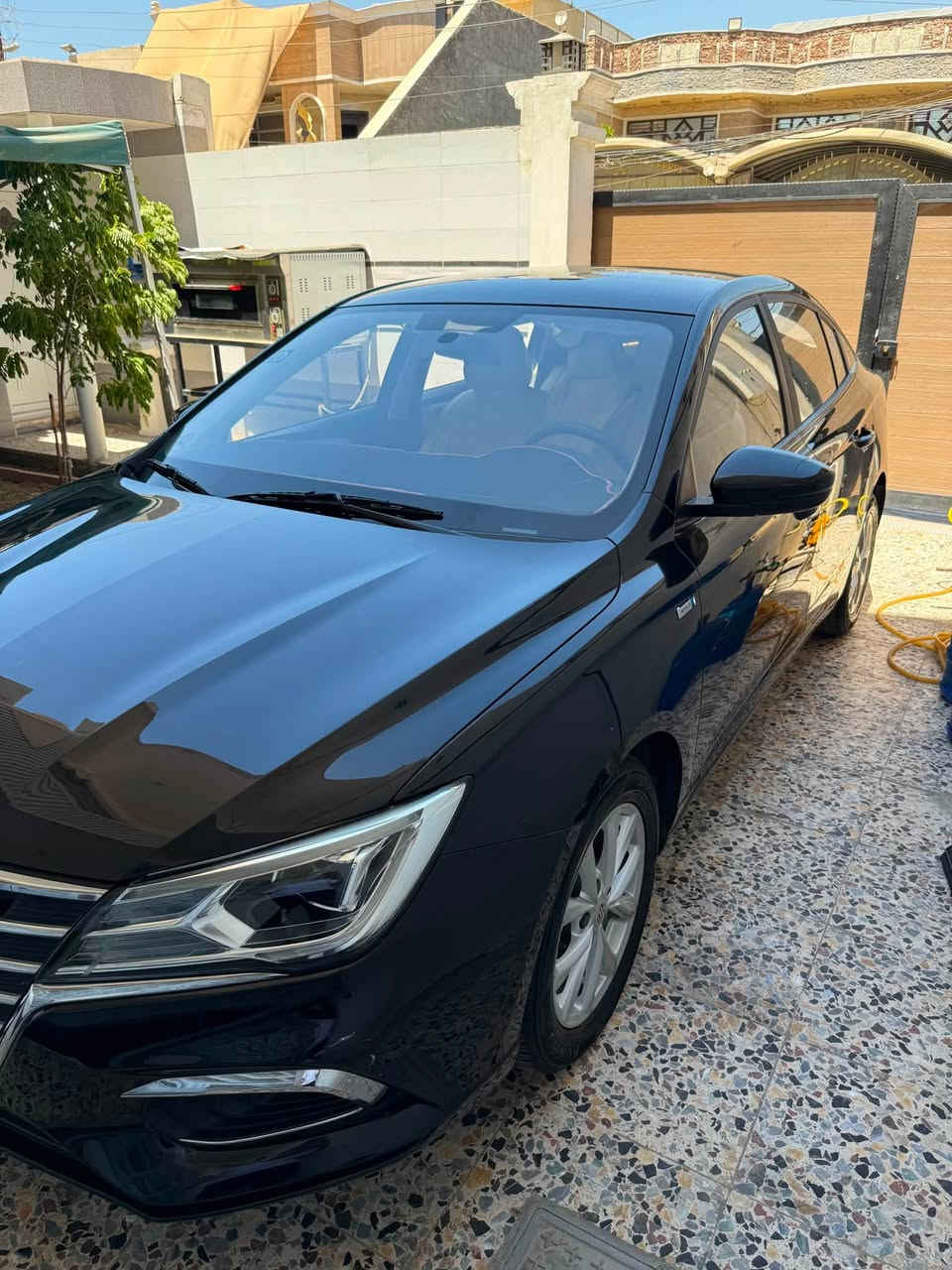 للبيع | MG5 موديل 2023
* الموديل: 2023
* الممشى: 16,500 كم فقط
* الحالة: السيارة نظيفة جداً
* الملاحظات: 4 أصابع صبغ في الرفرف الخلفي جهة السائق.
* الموقع: بغداد – البياع
* السعر: 15,000,000 دينار عراقي بيها مجال 
باسمي تحويل ثاني يوم

📞 للاستفسار:
***********

