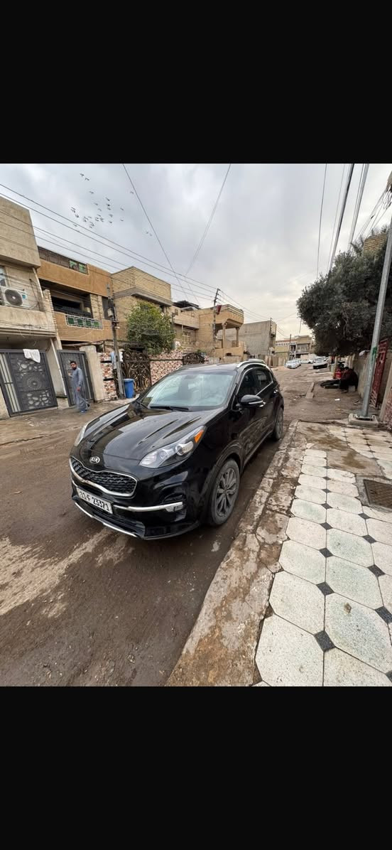 السلام عليكم 
سبورتج 19 مكينه GDI 2400 للبيع او مراوس بيها قطعه وحده صبغ سونر مرفق لمنشور سياره جاهزه للخير مابيها ملاحضات فول مواصفات عده لفتحه كشنات تدفئه تبريد شفتات ستيرن بصمه  مكاني 
 بغداد غزاليه *********** سعر 165
