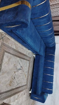 ديوان • ٨ مقاعد • شبه جديد