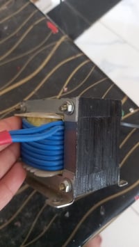 محوله يو بي اس نقطيه مثل ما موضح بالصوره خرج 1.8v معها نيكل مترين سعره...