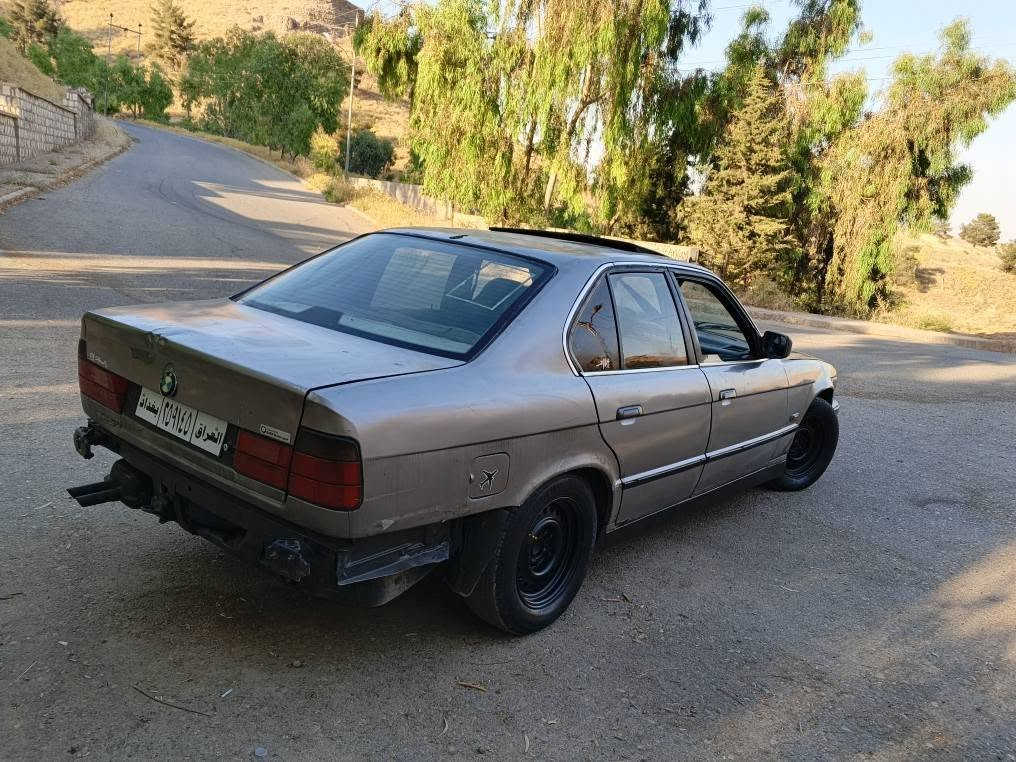 bmw525
سەنەو ئەسڵی بەشەرت
مەکینە525 سەرفو بوخاری بەشەرتە
موسو بڕاوە بەشەرت دەعمو لێداری بەشەرت
کارەبایی کامل مەزبوتە 
توندو تۆڵە 
ئەکسلی3.23قفڵ
زۆر بەقوەتە سەیارەکە
ئاڵو گۆڕ دەکەم 
سعری 23
*********** أربيل, العراق
