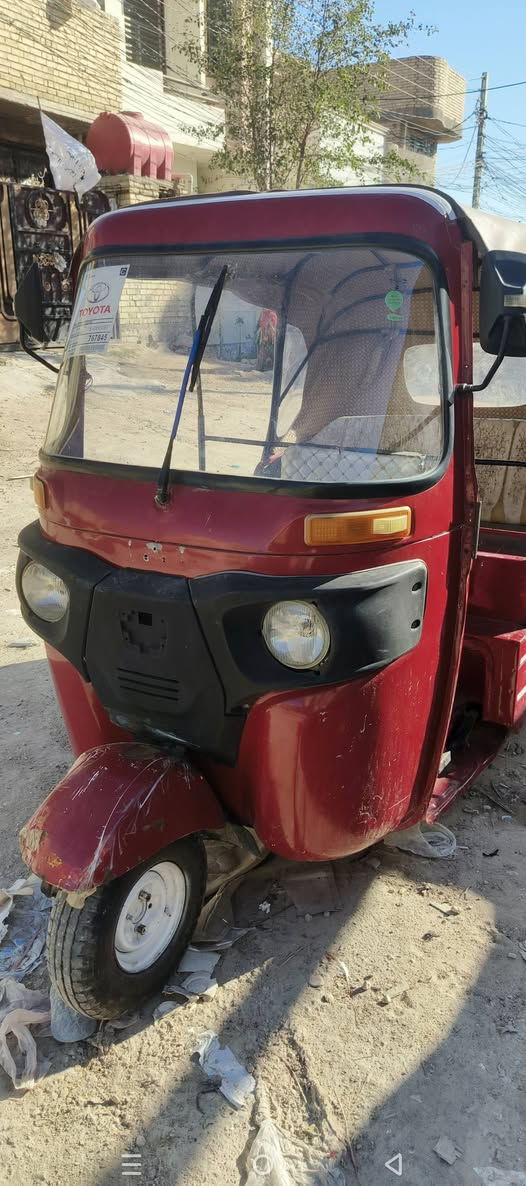 سلام عليكم تكتك باجاج ۲۰۱۷ نظيفه لا صبغ ولا معجون بلاديه محرك زيل بدون اوراق مكاني كربلاء السعر 1250       //***********
