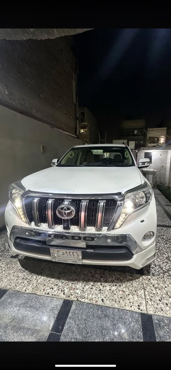 السلام عليكم
برادو 2014 فئة vx 
خليجيه
المواصفات الvx معروفه تجي ١/١ فول مواصفات للاخير
السياره مكفوله من الصبغ ولا قطره صبغ بيها نهائيا ومحرك ٦ سلندر 

خشم البنيد  بي طخه وباقي على وضعه والصندوك بي ضربه بسيطة باقية على وضعها والباب الخلفيزالايمن بي شخط  رقم بغداد مشروع وطني وباسمي وهزه كامله تحويل ثاني يوم السياره ماشه ١٧١  الف كيلوا متر كير مكينه مكفولات غير هذا المذكور ماكو شي  هاي الصور قبل لا احول الرقم الجديد هس رقمه جديد سنويته جديده للتواصل 
***********
السعر 320 بيه مجال كلش بسيط
