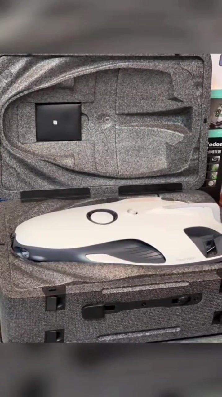 غواصه درون 🤿  PowerVision PowerRay Wizard للاستكشاف تحت الماء. 
جديده غيره مستخدمه 
تعمل 4 ساعات تحت الماء ✅️
تصوير فيديو بدقة 4K UHD وصور ثابتة بدقة 12 ميجابكسل.✅️
.يمكن أن يصل عمق الغوص إلى 30 مترًا (98 قدمًا).✅️
.يحتوي على ميزة الاكتشاف الاسماك والمعادن والمفقوادت 🔱🦈🐋🐟
ولها عده استخدامات حسب الحاجه 
.يوفر خاصية العرض المباشر (Live View) بدقة FHD/HD.
.يأتي بسعة تخزين 32 جيجابايت بالاضافه الى سعه تخزين الجهاز المحمول
 .تتميز بسهوله التحكم عن طريق الجويستك الخاص بها مما يسهل عمليه المناوره الاحترافيه داخل الماء 
.علما العدد محدود جدا 🚨
سارع بالحجز 🏃
علما تاتي مع تطبيق شغال خاص بها 
للحجز والاستفسار اكتب تم تاتيك التفاصيل خاص او مراسله الصفحه


**إذا كنت صاحب هذا الإعلان وتريد حذفه لأي سبب، رجاءا أرسل رسالة إلى الدعم الفني**