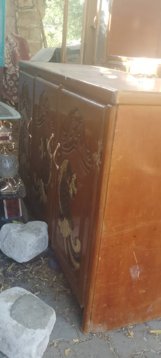 معرض وبوفيه وميز بلازمه وتخم وكاونتر قطعتين المنيوم مرمر للبيع كلمن وسعره لستفسار واتساب ***********
