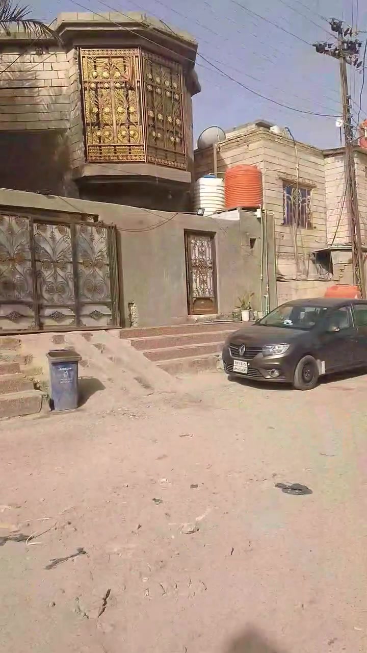 سلام عليكم محل للأيجار سعر ليجار 150 الف طول المحل 6 امتار و العرض 4 امتار العنوان خمسة ميل شارع الصناعية يم تصوير ضوء القمر بل جمعيات للأستفسار راسلني على الواتساب ***********

