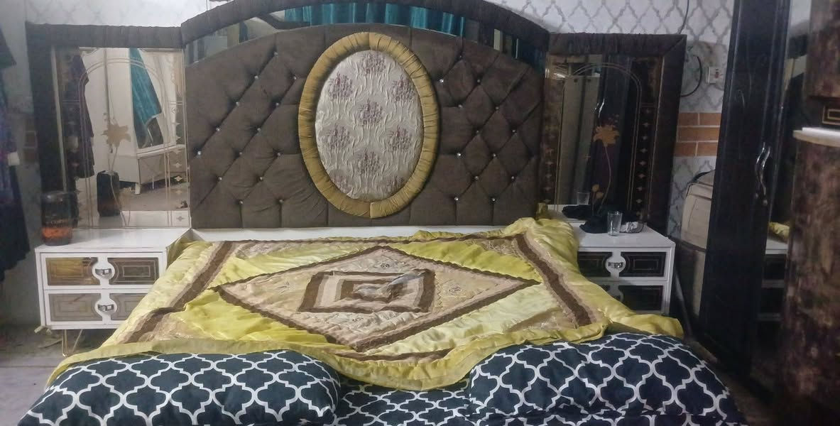 السلام عليكم عندي ذني الغراض مال بيتي للبيع مستعجلة ع بيعتهم ***********
