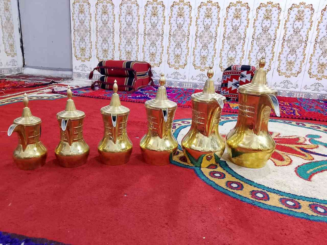 سيت للبيع نحاس صنع سوري قياس 45/41/37/33/31/28 للستفسار اتصال *********** يوجد توصيل
