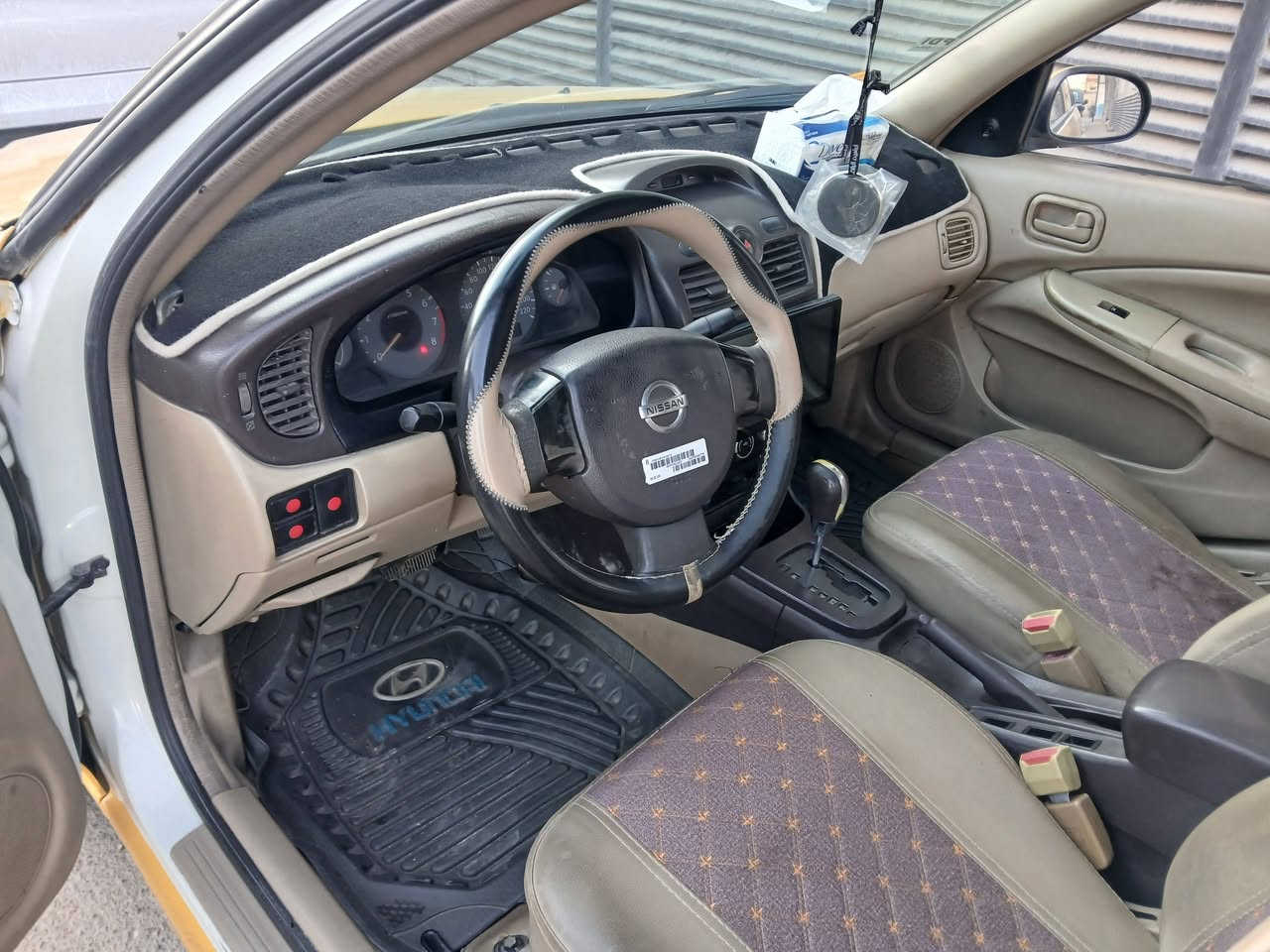 سني ٢٠١٢ بدي كوري مكفوله من الضربه والتبديل مكينه كير صدر كله مكفول بسمي سعر ٨٨ رقمي ***********
