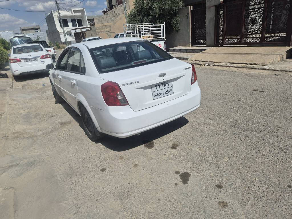 Optra    2009 
سەیارەیەکی زۆر مەزبوت جوان و ڕێک و پێک 
تاخم پێش و دوای کامل کامل مەزبوت کردوە 
4 تایەی تازە 
پۆڵیش و قەڵەمکاری کراوە 
شاشەو کامێرە 
چام کارەبا 
بەناو خۆمەوەیە 
دینار مەسرەفی تیانیە 
سعرەکەی 67$  
پێش و دوای کەپسە هیچ دەعمو لێدراوی پێوە نیە 
*********** شربازهير, السليمانية
