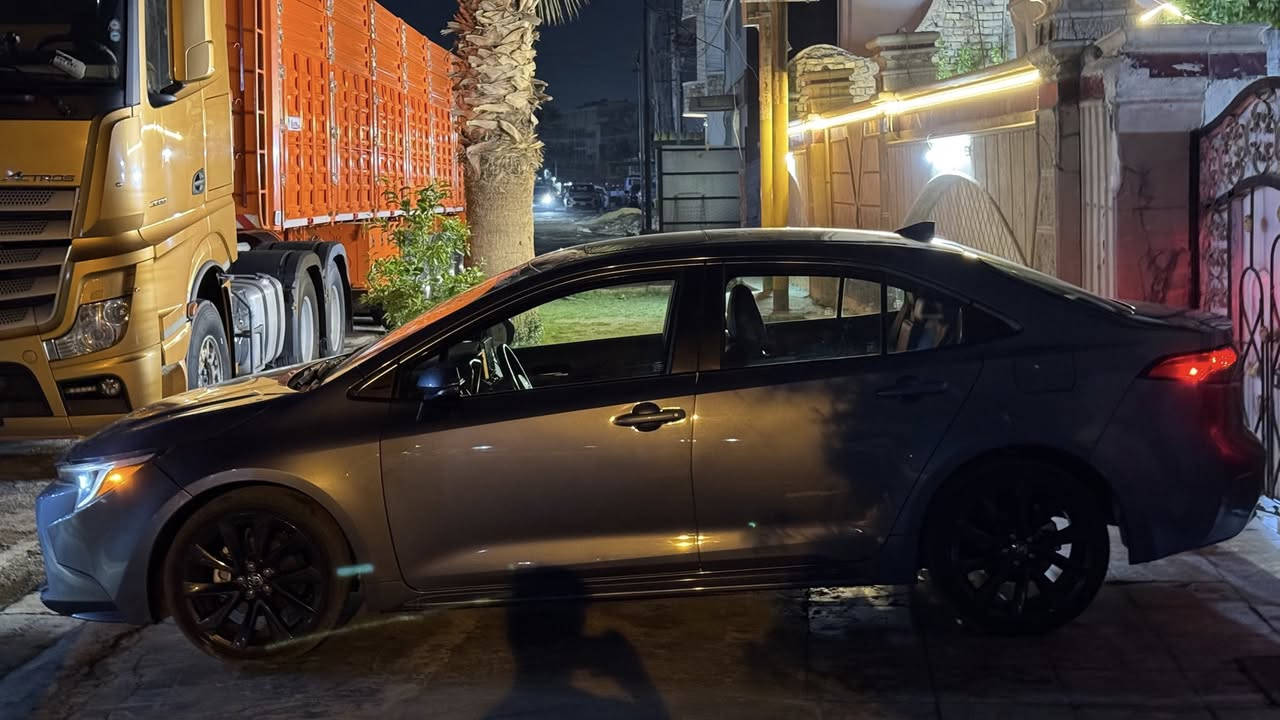 كورلا xle 2023 هايبرد                                                            
حادثها موجود بل صور وبيها كلير من امريكه اثر شخوط جاملغ وبنيد 142$ 
***********
