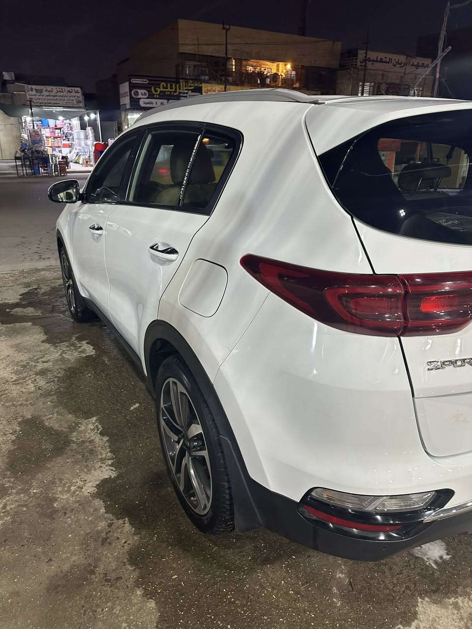 السلام عليكم 
كيا سبورتج 
موديل ٢٠ 
ماشيه ١٠٠ الف 
بيسك 
بغداد الكرخ 
***********
