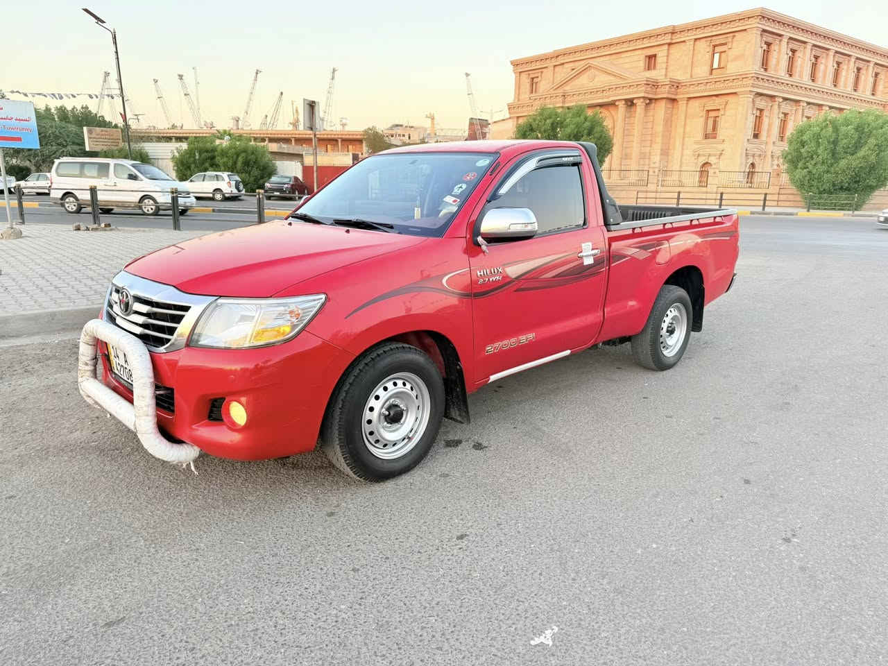 سلام عليكم هايلوكس 2015كفالة عامه سيارا جديدا كارتون ماشيه90الف وظع شركه مال جناي رقم بسمي سبير متنازل وارد سعودي أم دعاء مكاني البصرة السعر 190 والشراب يتصل***********🍎
