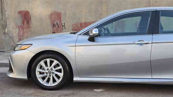 كامري ٢٠٢٣ 
السلام عليكم 
تويوتا كامري ٢٠٢٣ le 
حادث ربع الدعامية موضح بالصور بدون ايرباك 
ماشية ١٨ الف 
داخل رصاصي 
شاشة كبيرة 
كامرا 
رادار تحديد مسار 
رادار امامي توقف ذاتي 
انظمة قيادة normal . Eco sport 
السيارة بدون اي نقص 
مرقم اربيل سنوية وهزة جدد بأسمي 
السعر ٢٢٣ ورقة 
للاستفسار 
***********
