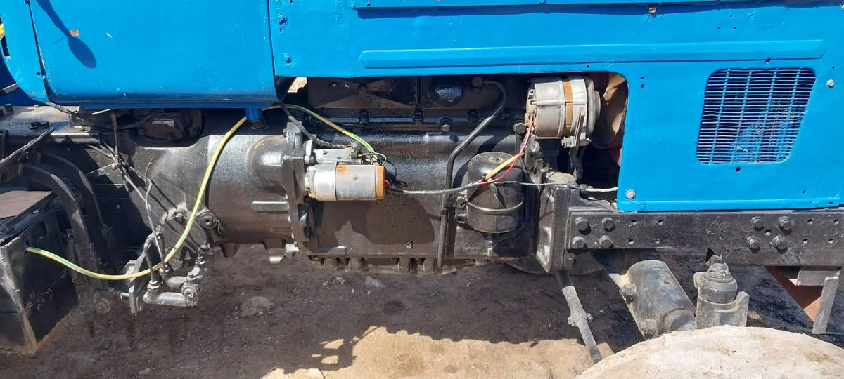 من رخصة الادمن المحترم
السلام عليكم ورحمة الله وبركاته 
مكينه عنتر 71 موديل 85 بدون تحويل 
مكينه نضيفه تايرات نص عمر 
نكره سلف السعر المطلوب أب 2700 وبيها مجال 
المكان واسط ناحيه شيخ سعد طريق الشهابي 
الاستفسار *********** مكلف بالنشر ولكم جزيل الشكر والتقدير
