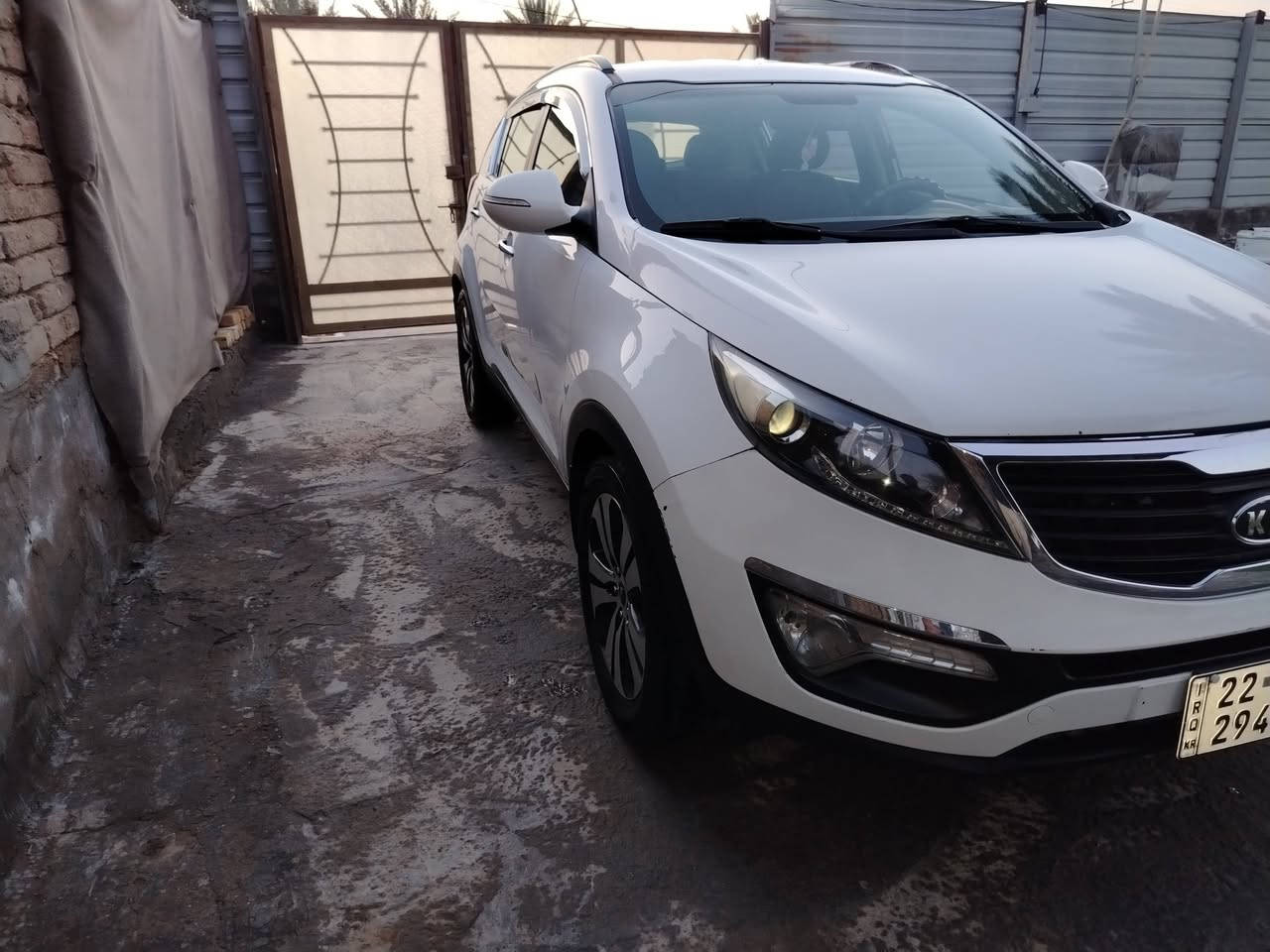 سلام عليكم سيارة كيا سبورتج موديل٢٠١٣ مكفوله كفاله عامه رقم أربيل بسمي سنوية ٢٠٣١ سيارة خليجي مكينه ٢٤٠٠ السعر ١٤٧ بي مجال العنوان بابل القاسم رقم الهاتف ***********
