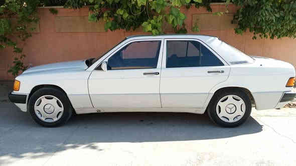 مارسيدس للبيع موديل 1987 شرط تحويل ويا دفتر بنزين نظيف ما بي أي عيب سعر 65 وبي مجال رقم موبايل ***********
