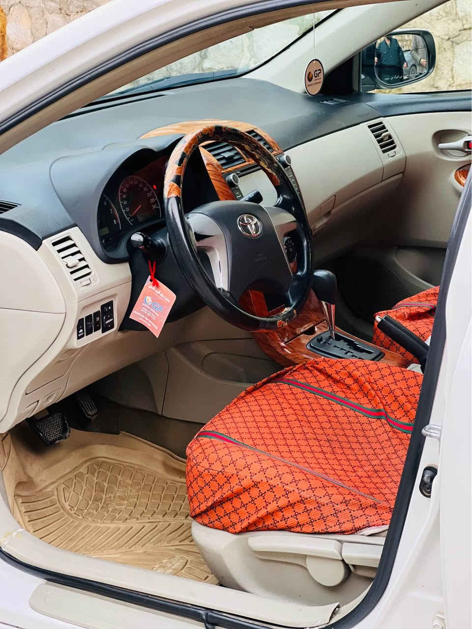 کرۆلا 2013 خلیجی مه کینه بچووک بێ بۆیاخ نموونه زۆر جوان ، گێڕ و مه کینه ی به شه رت مه کینه ی نه کراوه ته وه ، سه نه وی تا 2030 تازه يه، سعری 132 و مه جال.
*********** 
*********** حلبجة, السليمانية
